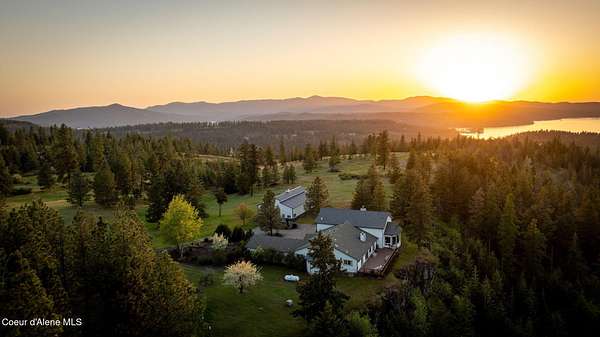 12 Acres of Land with Home for Sale in Harrison, Idaho