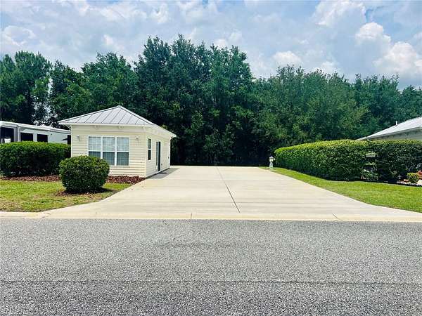 0.1 Acres of Land for Sale in Webster, Florida