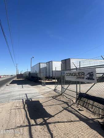 9.5 Acres of Residential Land for Sale in El Paso, Texas