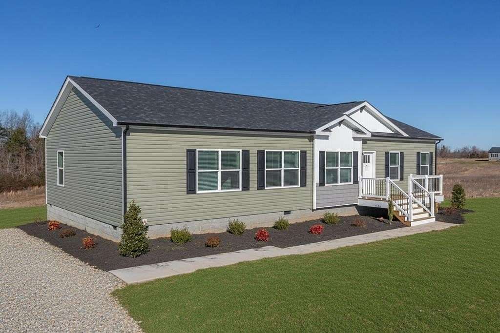 2 Acres of Residential Land with Home for Sale in Green Bay, Virginia