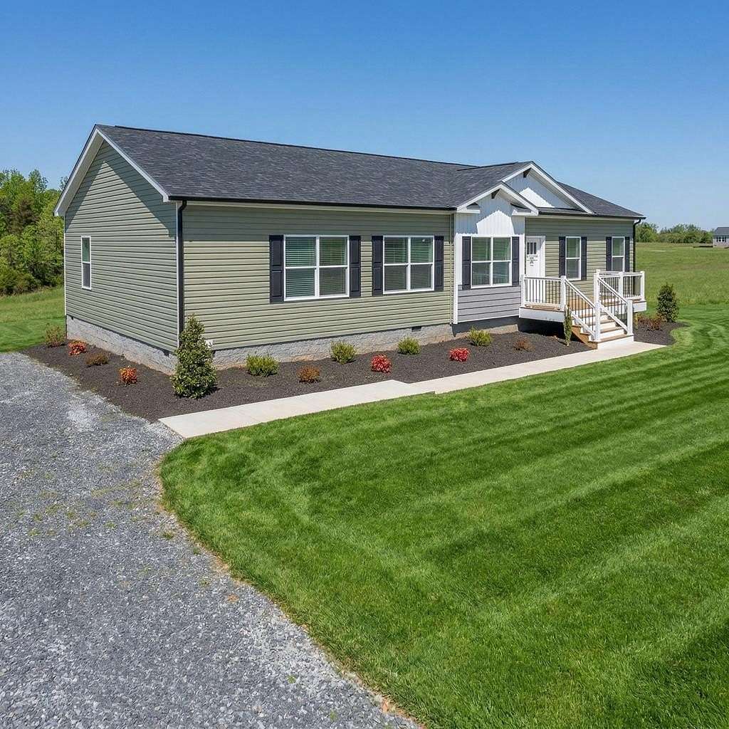 2 Acres of Land with Home for Sale in Green Bay, Virginia