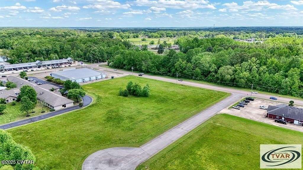 1.23 Acres of Commercial Land for Sale in Paris, Tennessee