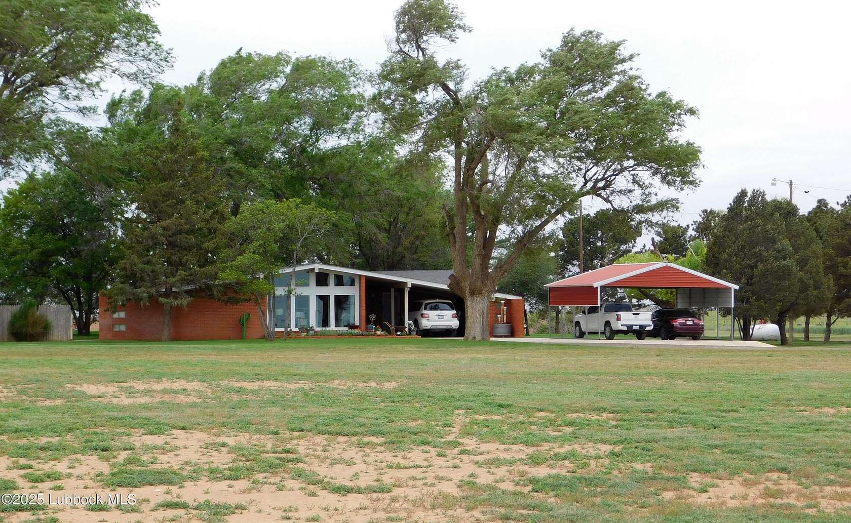 5 Acres of Residential Land with Home for Sale in Lazbuddie, Texas