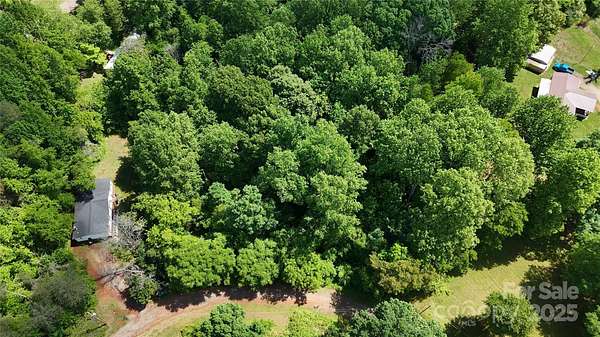 1 Acre of Residential Land for Sale in Statesville, North Carolina