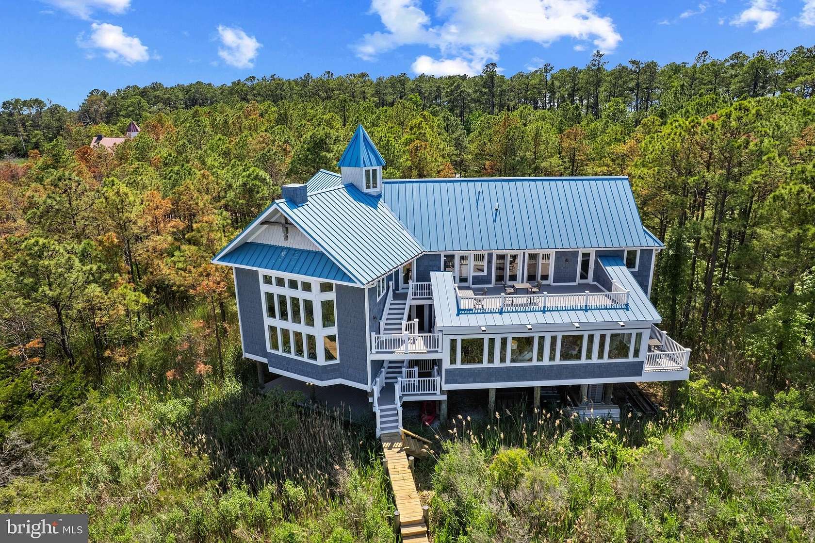 11.9 Acres of Recreational Land with Home for Sale in Cambridge, Maryland