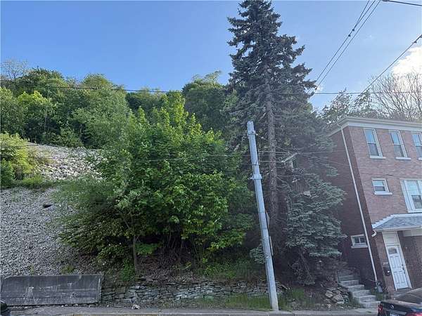 0.11 Acres of Residential Land for Sale in Pittsburgh, Pennsylvania