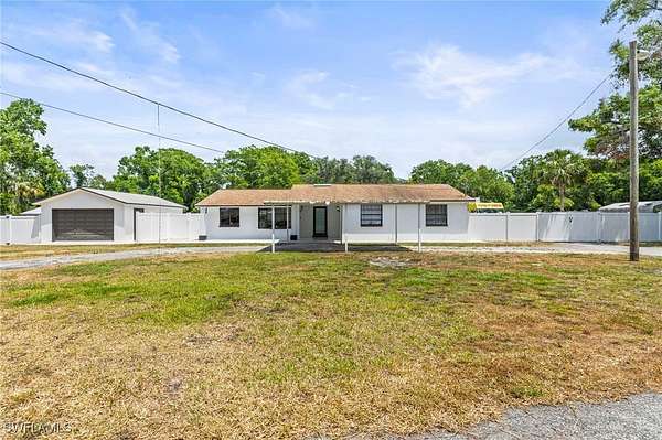 2.86 Acres of Residential Land with Home for Sale in Valrico, Florida