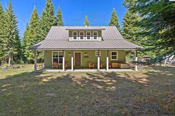 41.4 Acres of Recreational Land with Home for Sale in Waitsburg, Washington