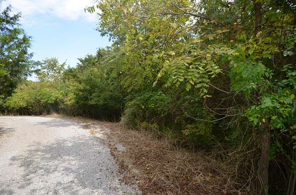 9.37 Acres of Land for Sale in Richmond, Kentucky