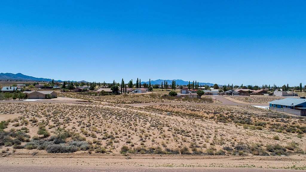 0.37 Acres of Residential Land for Sale in Kingman, Arizona