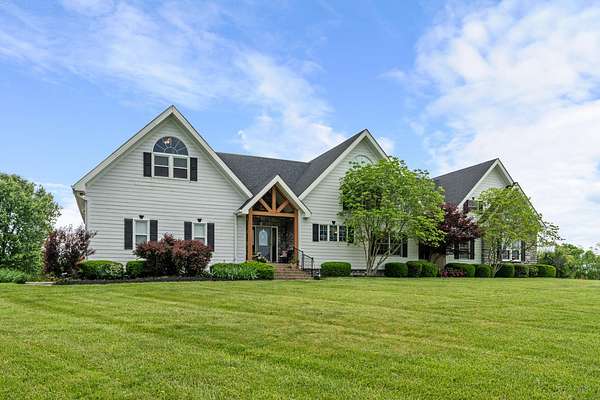 5 Acres of Residential Land with Home for Sale in Shelbyville, Kentucky