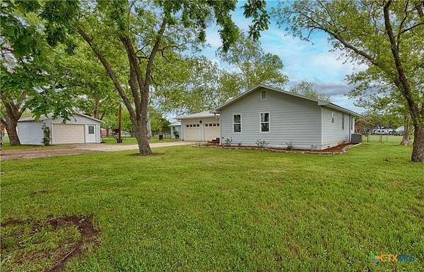 1.89 Acres of Improved Mixed-Use Land for Sale in Hallettsville, Texas