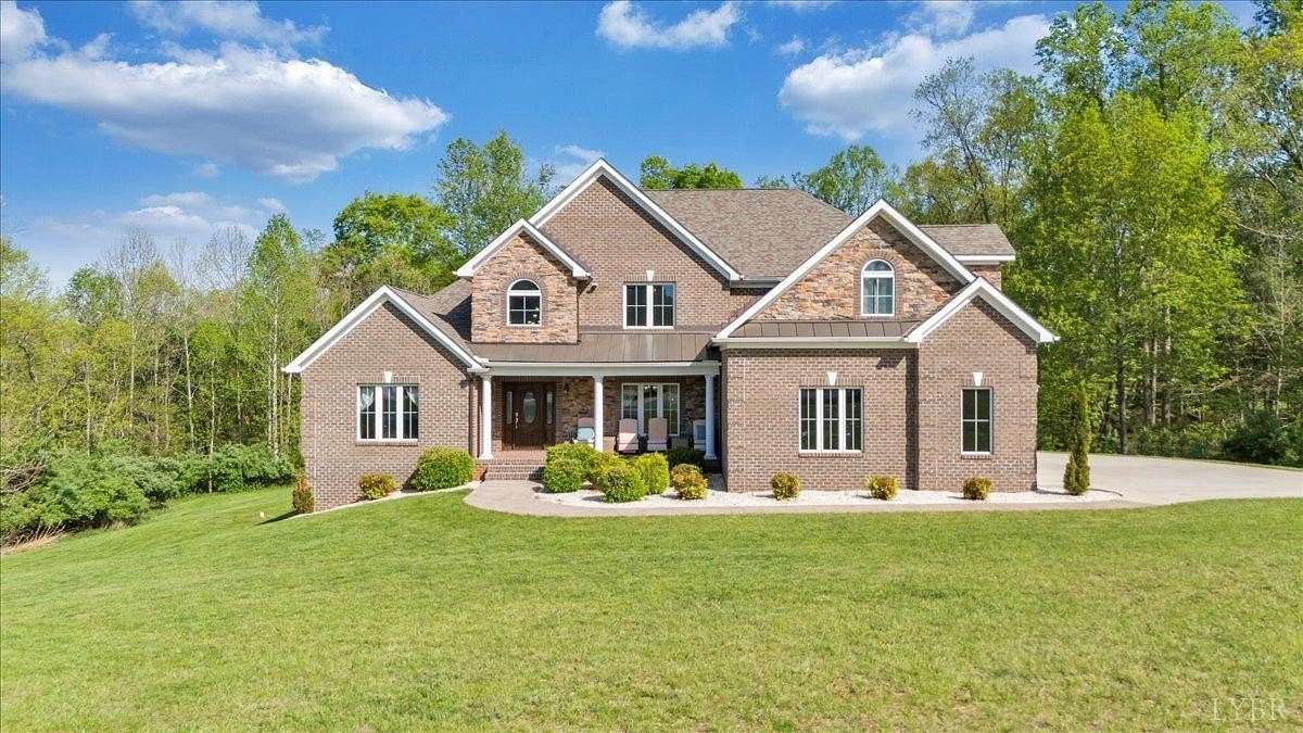 6 Acres of Residential Land with Home for Sale in Forest, Virginia