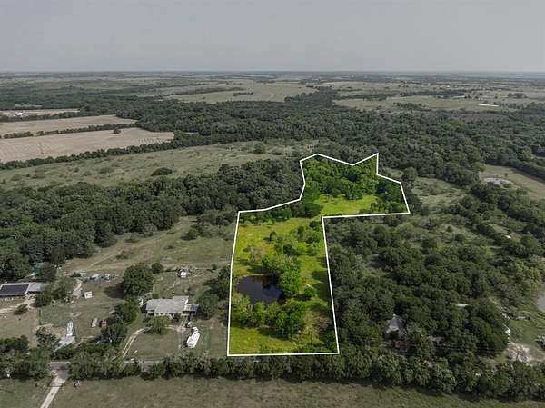 8.12 Acres of Land for Sale in Ennis, Texas