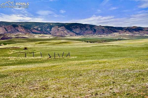 20 Acres of Land for Sale in Larkspur, Colorado