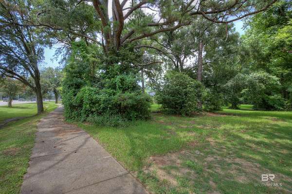 0.84 Acres of Commercial Land for Sale in Fairhope, Alabama