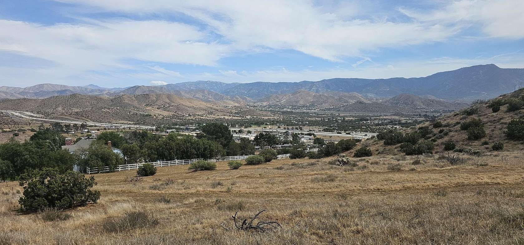 21.9 Acres of Land for Sale in Acton, California