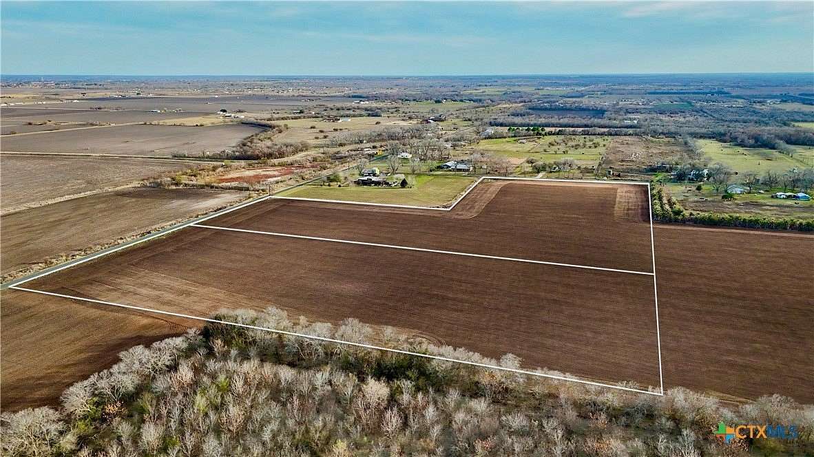 10 Acres of Residential Land for Sale in Natalia, Texas