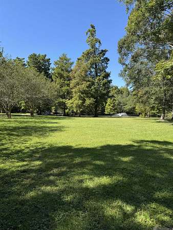 14.8 Acres of Land for Sale in Baton Rouge, Louisiana