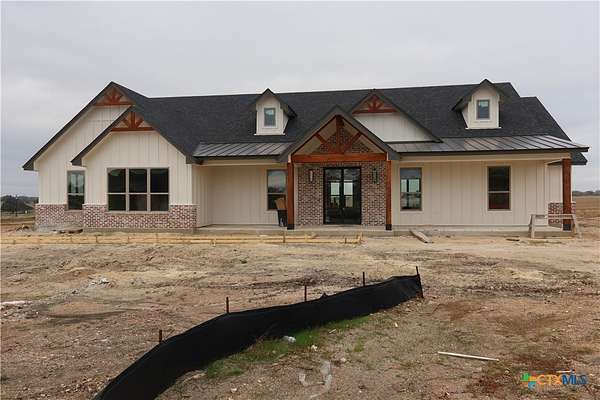 1.73 Acres of Residential Land with Home for Sale in Holland, Texas