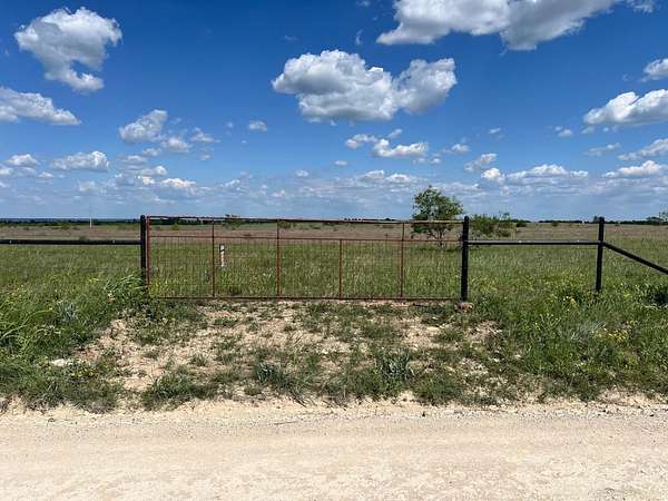 10 Acres of Agricultural Land for Sale in Hamilton, Texas