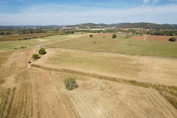 4 Acres of Residential Land for Sale in Somerset, Kentucky