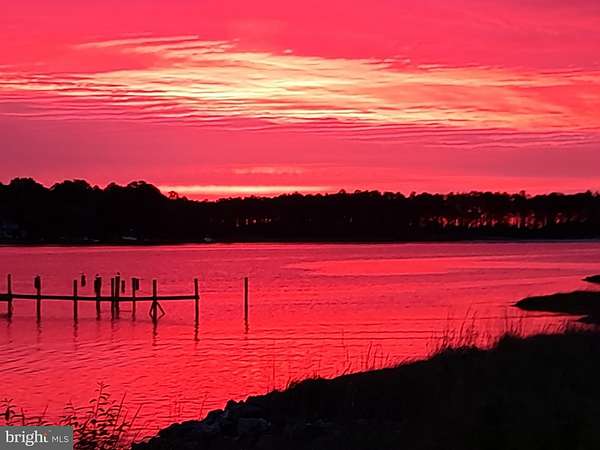 2.26 Acres of Residential Land with Home for Sale in Kilmarnock, Virginia