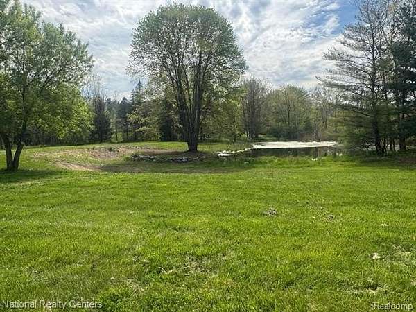 2.82 Acres of Residential Land for Sale in Milford, Michigan