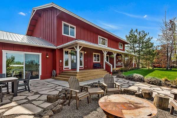 5 Acres of Residential Land with Home for Sale in Bend, Oregon