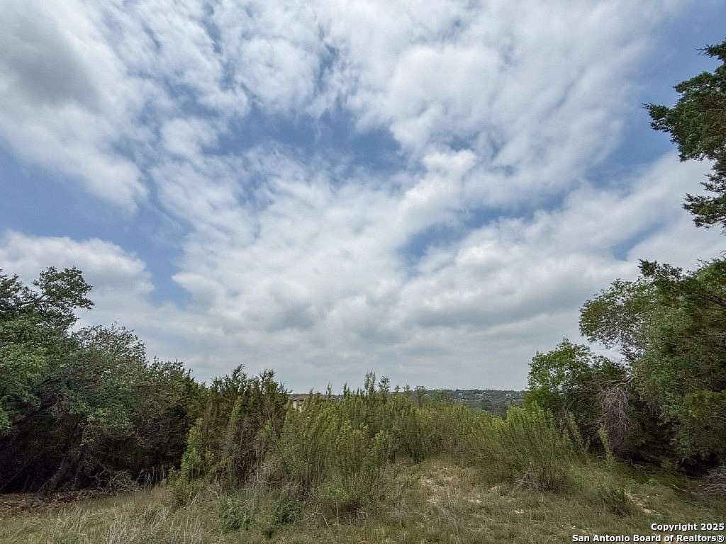 1 Acre of Residential Land for Sale in Canyon Lake, Texas