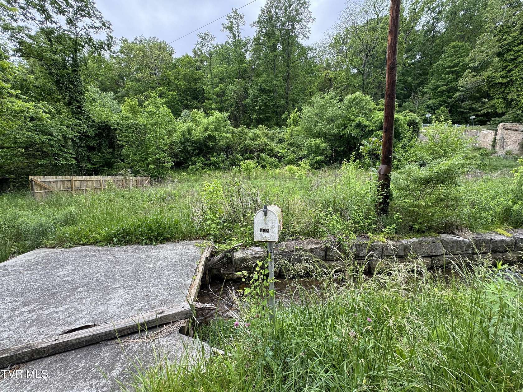 0.16 Acres of Mixed-Use Land for Sale in Jonesville, Virginia