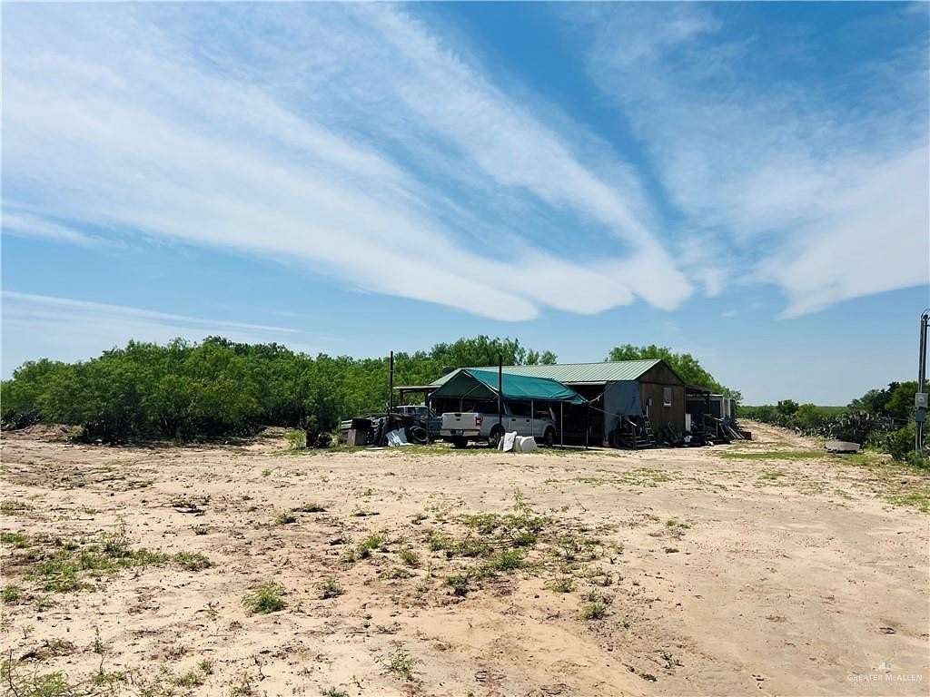 128 Acres of Recreational & Residential Land for Sale in Guerra, Texas