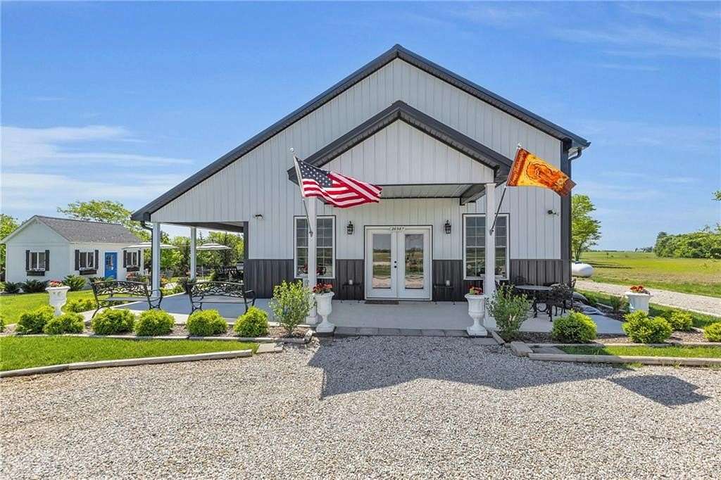 40 Acres of Agricultural Land with Home for Sale in La Cygne, Kansas