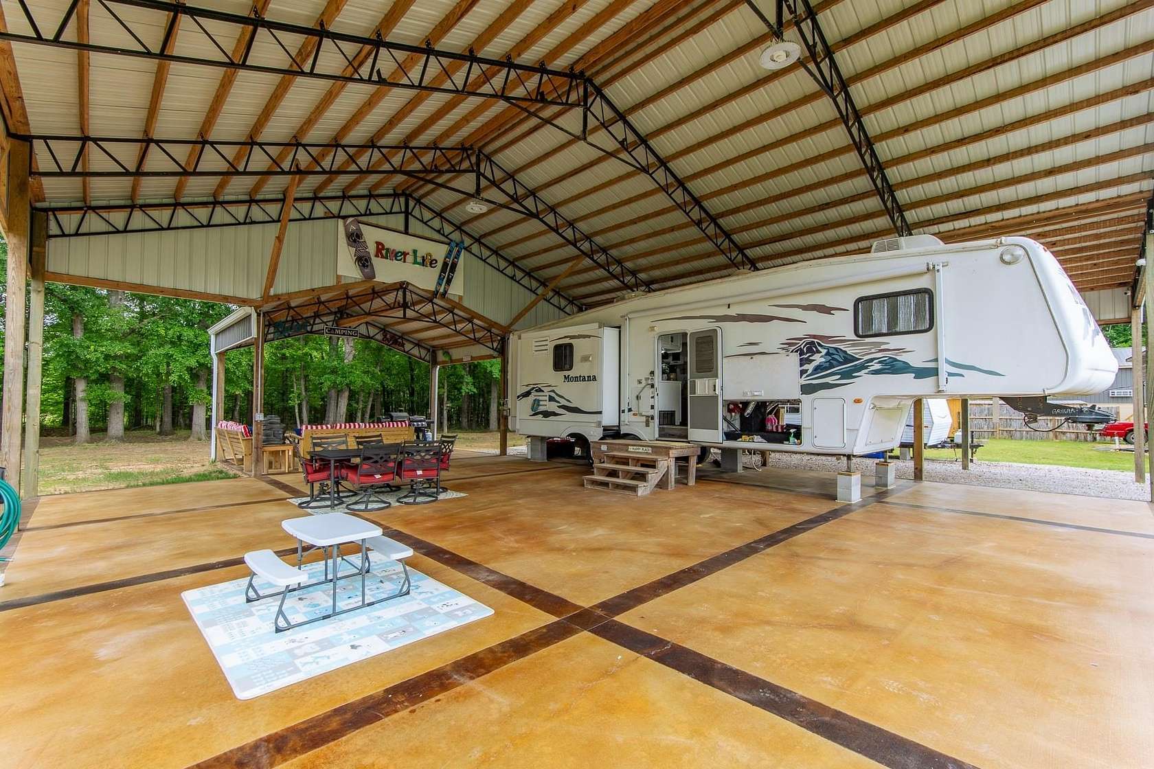 0.7 Acres of Residential Land for Sale in Savannah, Tennessee