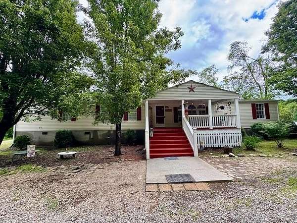 3 Acres of Residential Land with Home for Sale in Appomattox, Virginia