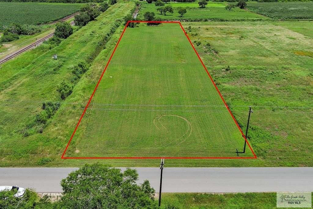 1.55 Acres of Residential Land for Sale in Lozano, Texas