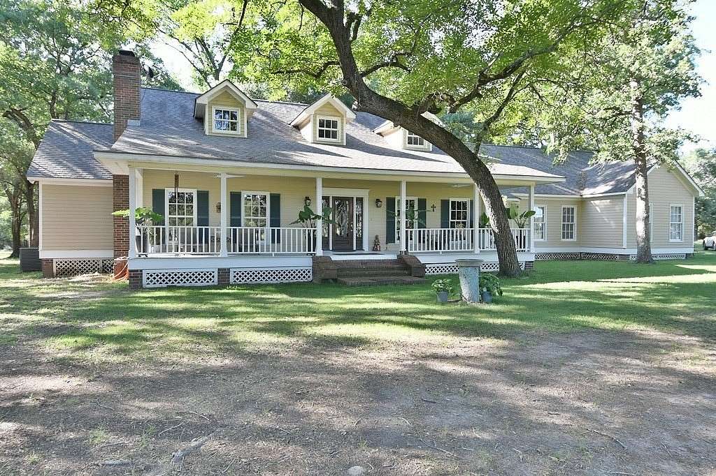 11.7 Acres of Land with Home for Sale in New Ulm, Texas