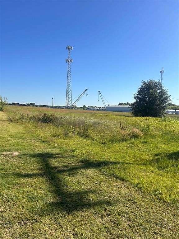 3.28 Acres of Land for Sale in Boyd, Texas