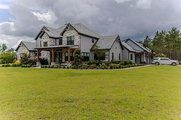 66 Acres of Land with Home for Sale in Naylor, Georgia