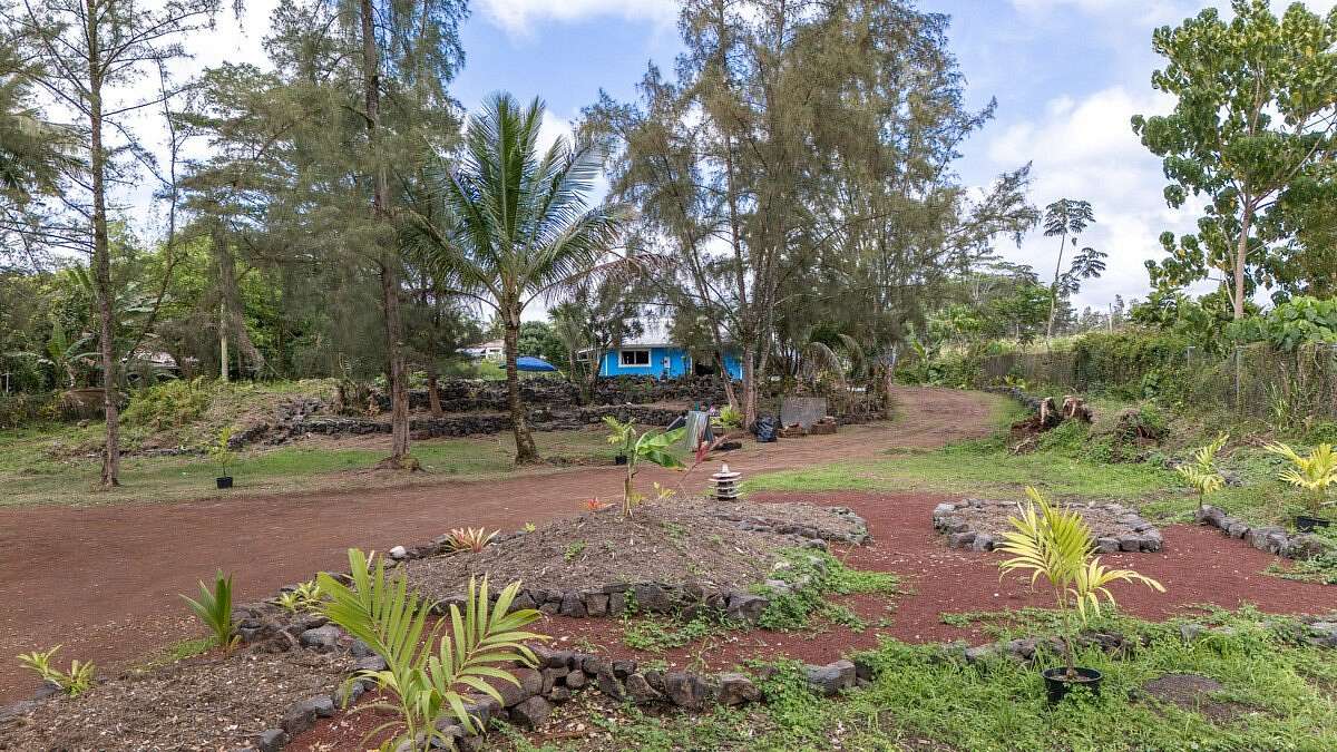 1 Acre of Residential Land for Sale in Keaau, Hawaii