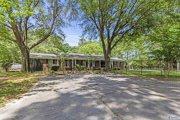 15 Acres of Land with Home for Sale in Arab, Alabama