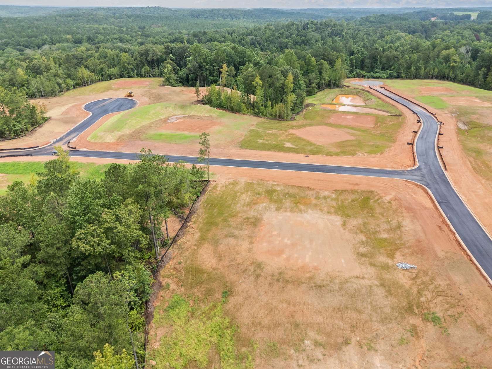 1 Acre of Residential Land for Sale in Newnan, Georgia