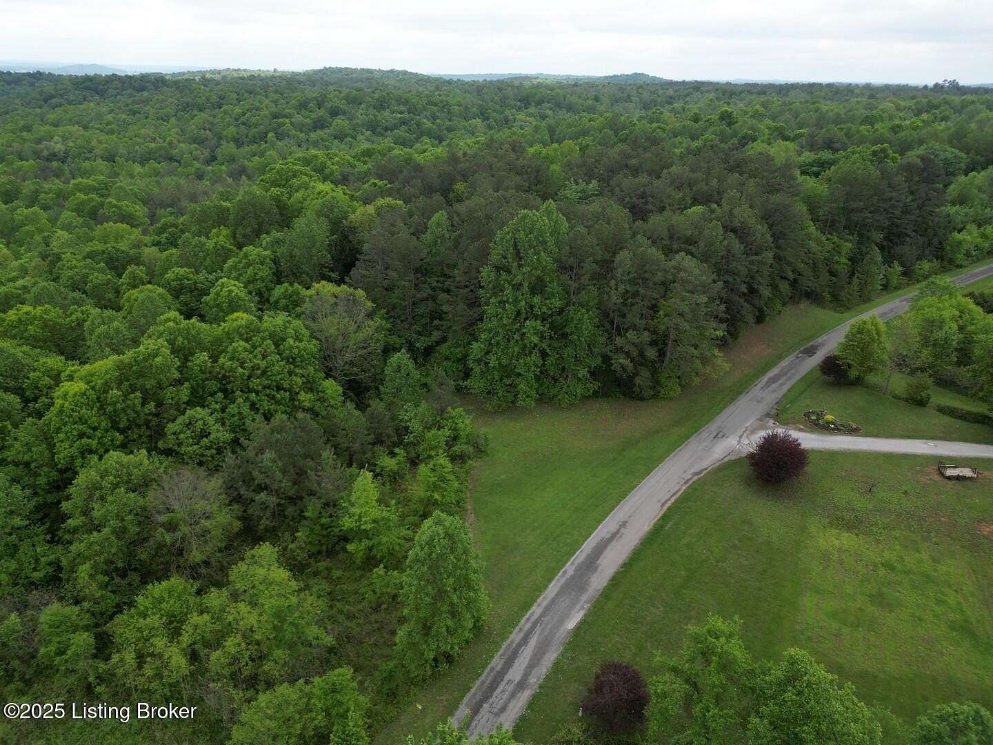33 Acres of Recreational Land for Sale in Caneyville, Kentucky