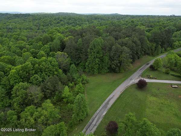 33 Acres of Recreational Land for Sale in Caneyville, Kentucky