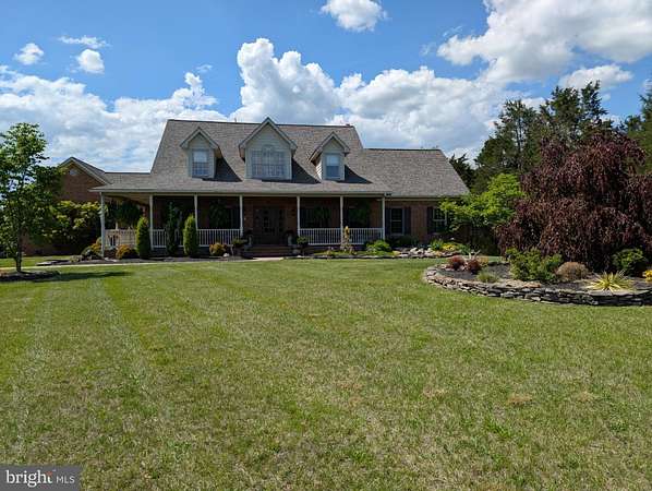 9 Acres of Residential Land with Home for Sale in Williamsport, Maryland