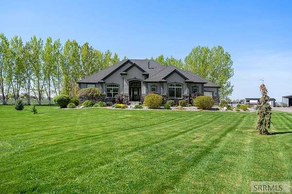 5 Acres of Residential Land with Home for Sale in Blackfoot, Idaho