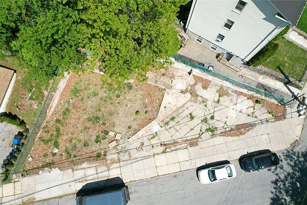 0.09 Acres of Residential Land for Sale in New Rochelle, New York