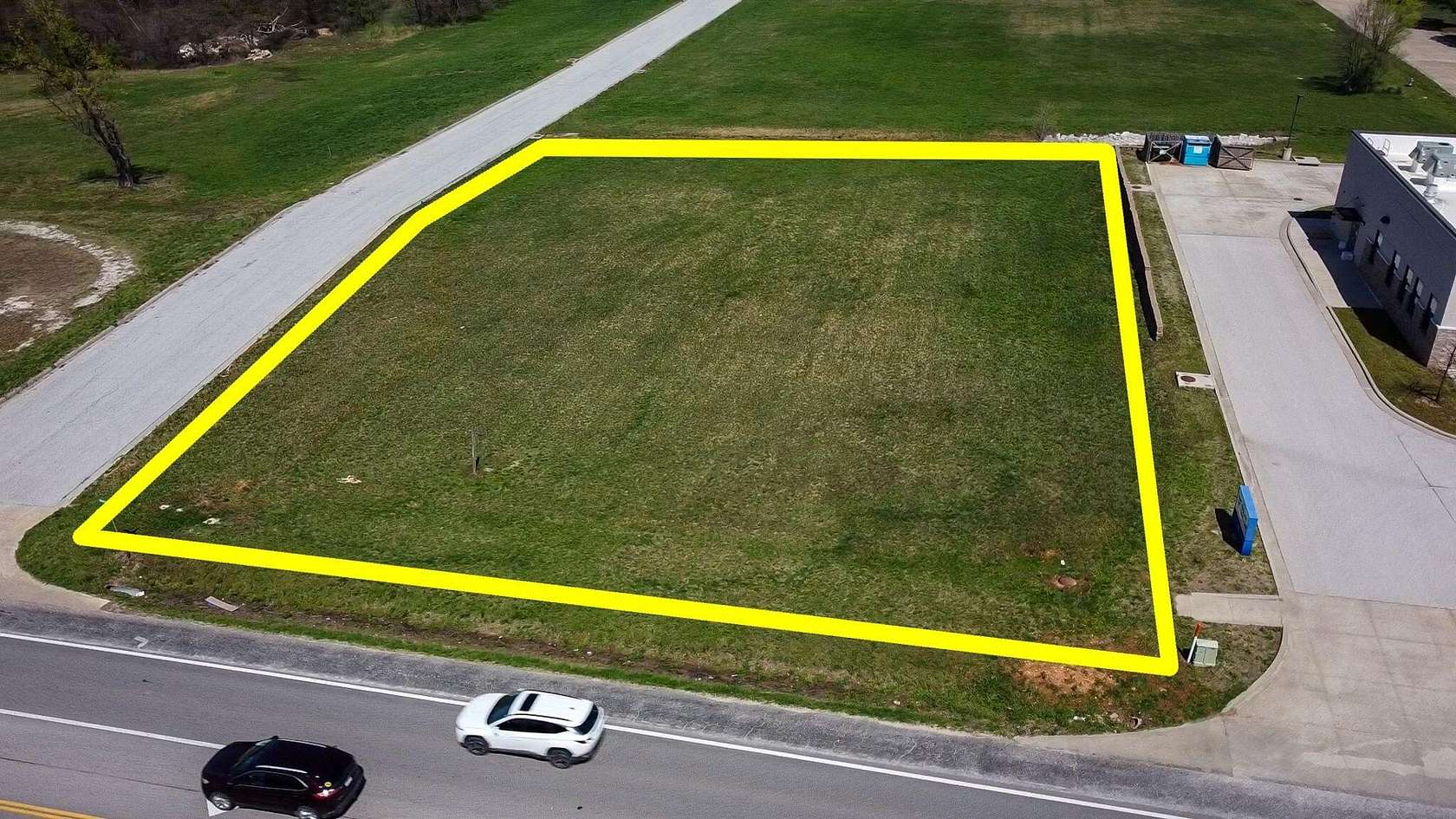 0.8 Acres of Commercial Land for Sale in Bolivar, Missouri