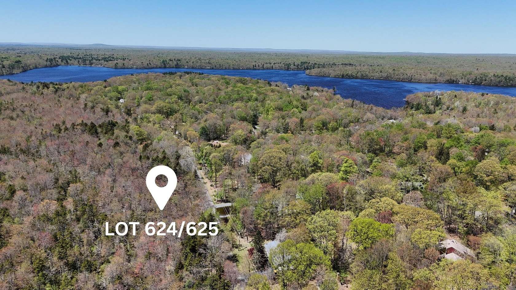 0.91 Acres of Residential Land for Sale in Pocono Summit, Pennsylvania