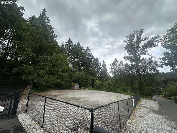 0.42 Acres of Residential Land for Sale in Milwaukie, Oregon